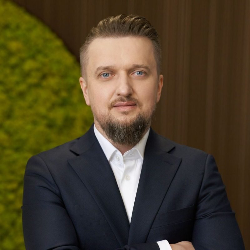 speaker-photo